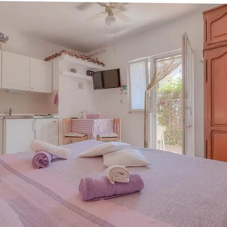 Alma Two Apartment Novigrad (Istria)